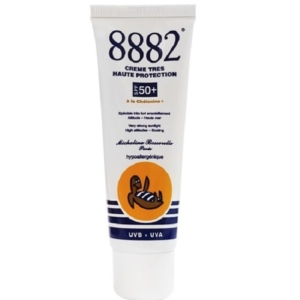 8882 Crème Fluide Très Haute Protection SPF 50+ Promo Parapharmacie Casablanca Maroc - Medical Media Store